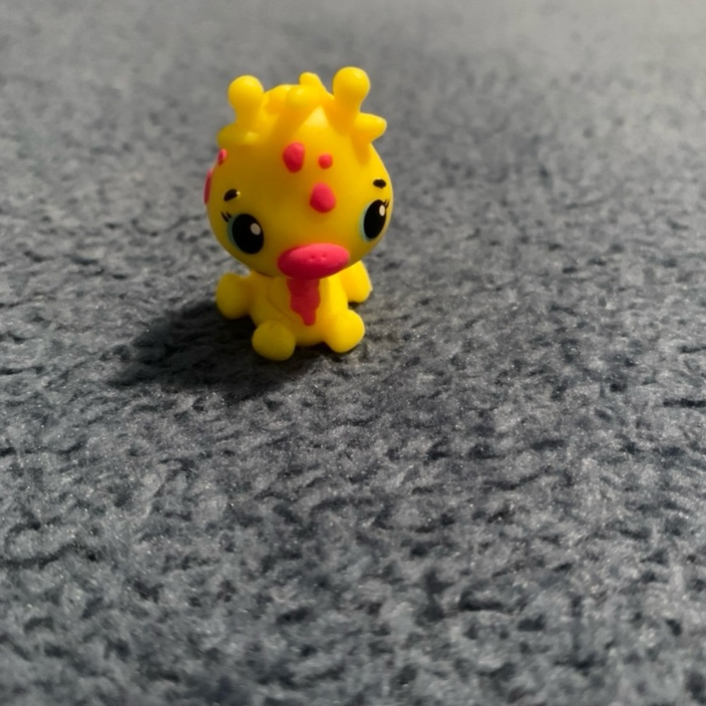 HATCHIMALS COLLEGGTIBLES
FIGURE - Picture 8 of 8